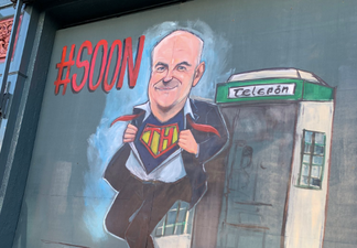 There’s now a Tony Holahan mural on the outside of a city centre pub