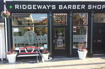 ‘I love this town and I don’t want to go’ – Heartbreaking appeal by Dublin barber on verge of closure