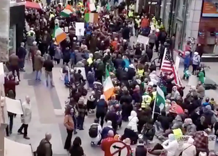 WATCH: Anti-mask protesters block up Grafton Street while chanting at shoppers