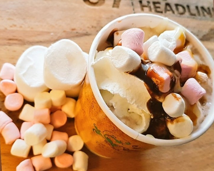 salted caramel hot chocolate