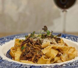 Sprezzatura has teamed up with another Dublin fave for their latest project 