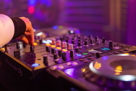 Ravers plan to host 'Paddy's Day rave' for 5,000 people