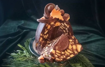 Orange chocolate lover? You need this Christmas Pud in your life