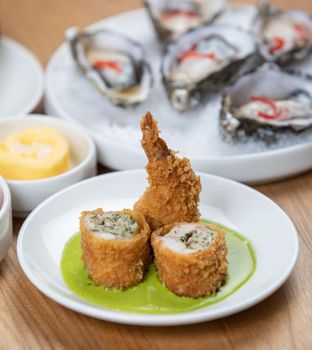 chicken wing plate restaurant