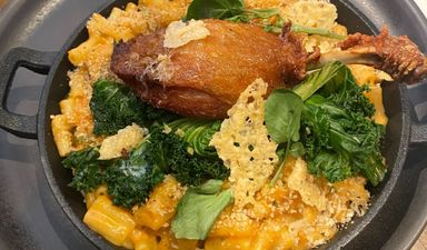 REVIEW: Confit Duck Mac N Cheese at 31 Lennox